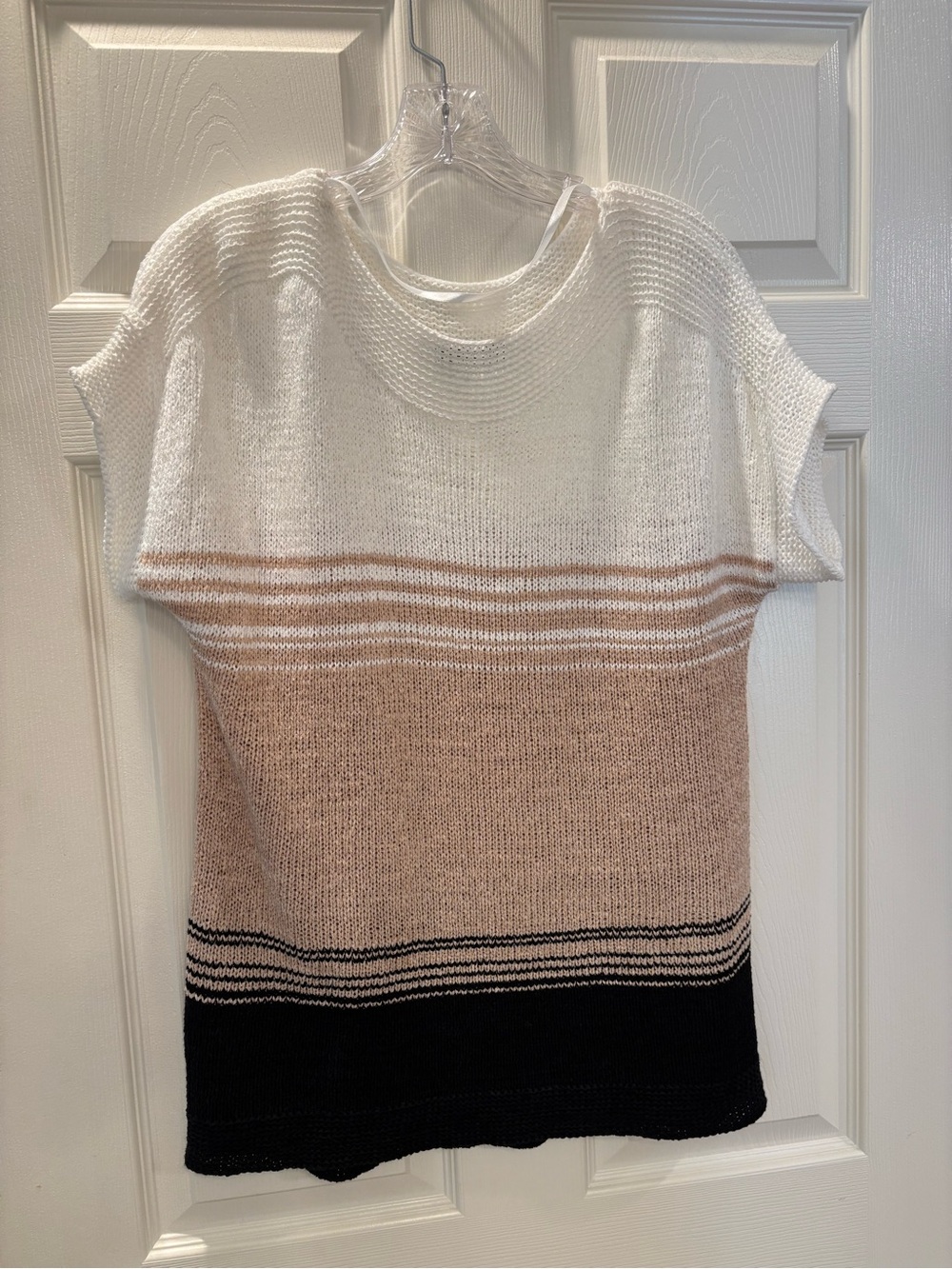 Cable & Gauge Striped Knit Sweater Top in White, Beige, Black